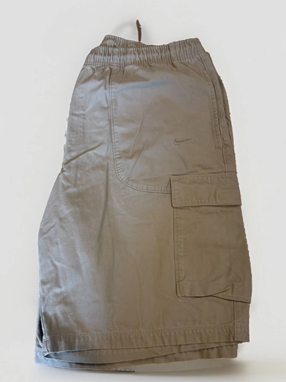 Nike Sportswear Cargo Shorts Size Large Utility Shorts Gorpcore Casual Beige